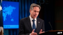 រូបឯកសារ៖ រដ្ឋមន្ត្រីការ​បរទេស​សហរដ្ឋ​អាមេរិក​លោក Antony Blinken ថ្លែង​សុន្ទរកថា​នៅ​ក្រសួង​ការ​បរទេស​អាមេរិក​ ក្នុង​រដ្ឋធានី​វ៉ាស៊ីនតោន កាលពីថ្ងៃទី២០ ខែធ្នូ ឆ្នាំ២០២៣។ 