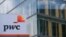 Logo perusahaan konsultan global PricewaterhouseCoopers (PwC) di salah satu kantor cabangnya (foto: ilustrasi). 