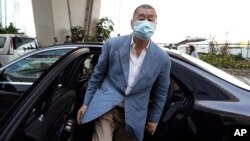 រូបឯកសារ៖ លោកJimmy Lai នៅ​ពេល​ទៅ​ដល់​តុលាការ​នៅ​ហុងកុង កាលពី​ថ្ងៃទី ១៥ ខែតុលា ឆ្នាំ២០២០។