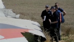 Investigators Finally Reach MH17 Crash Site
