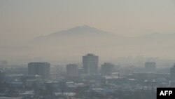 중국 단둥에서 압록강 너머로 바라본 북한 신의주. (자료사진)