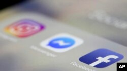 Jaringan Facebook, Messenger, dan Instagram diserukan untuk dipecah untuk menghindari monopoli. Facebook juga mengendalikan WhatsApp, Messenger dan Instagram; yang setiap hari digunakan oleh lebih dari satu miliar orang.