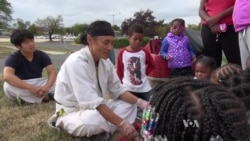 Korean Immigrant Brings Positive Energy to Homeless Kids