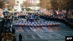 The Inaugural Parade begins along Pennsylvania Avenue following the second inauguration of U.S. President Barack Obama on January 21, 2013 in Washington, DC. 