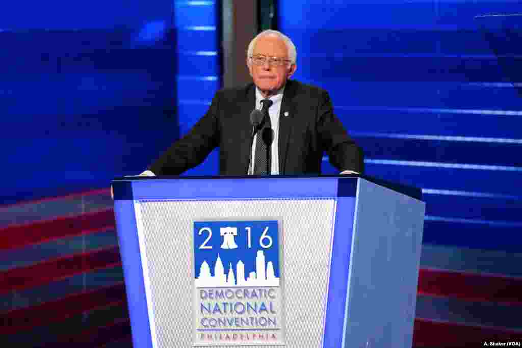 Bernie Sanders thanked his supporters for starting a political movement at the Democratic National Convention in Philadelphia, July 25, 2016. (A. Shaker/VOA)