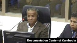 លោក​មាស ​សុខា ​អតីត​អ្នក​ទោស​ម្នាក់​នៅ​ក្នុង​​គុក​ក្រាំង​តាចាន់ ​ស្រុក​ត្រាំកក់​ ខេត្ត​តាកែវ ​បាន​ផ្តល់​សក្ខី​កម្ម​បន្ថែម​នៅ​ថ្ងៃ​ព្រហស្បតិ៍​នេះ​ថា ពួក​ខ្មែរ​ក្រហម​បាន​សម្លាប់​មនុស្ស​ដោយ​មិន​រើស​មុខ​ក្នុង​មន្ទីរ​ឃុំ​ឃាំង​នេះ។​