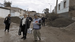 Tojikistonlik ziyolilar: Endi Qirg’izistondan har narsani kutsa bo’ladi