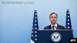 Američki državni sekretar Antony Blinken govori na konferenciji za novinare u Tel Avivu 30. novembra 2023.