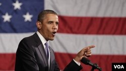 Presiden Barack Obama menghimbau kedua fraksi di Kongres AS agar memusatkan pada upaya-upaya untuk mengatasi kesulitan ekonomi Amerika.