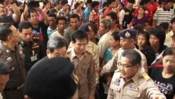 คนงานต่างด้าวผิดกฏหมายในไทยหวังจะได้รับประโยชน์จากการจัดระบบข้อมูลทะเบียนคนงานใหม่