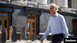 Norveçin baş naziri Yonas Qar Stoer