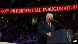 Միացյալ Նահանգների 47-րդ նախագահի երդումը նշանավորեց նրա ուշագրավ վերադարձը Սպիտակ տուն