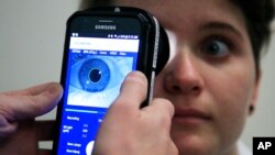 APTOPIX Measuring Pain