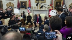 ვოლოდიმირ ზელენსკისა და დონალდ ტრამპის შეხვედრა ოვალურ კაბინეტში