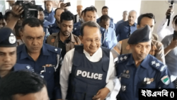 জাতীয় সমাজতান্ত্রিক দলের (জাসদ) সভাপতি ও আওয়ামী সরকারের সাবেক মন্ত্রী হাসানুল হক ইনু কুষ্টিয়ার আদালতে হাজিরা দিয়েছেন। ৯ মার্চ, ২০২৫।