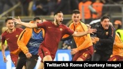 Les joueurs romains jubilent après leur contre le FC Barcelone en match retour de quarts de finale de la Ligue des champions, Rome, Italie, 10 avril 2018. (Twitter/AS Roma)