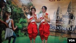 កម្រង​រូបភាពVOA៖ មន្ត្រី​កម្ពុជា​នៅ​ក្រុង​ឡុងប៊ិច​ ប្រារព្ធ​បុណ្យ​ឯករាជ្យ​ជាតិ​ខ្មែរ​ជា​លើក​ដំបូង