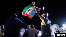 Magoya bayan jam'iyyar APC a wani taro da jma'iyyar ta yi a Abuja, ranar 26 ga watan Fabrairu, 2019. 