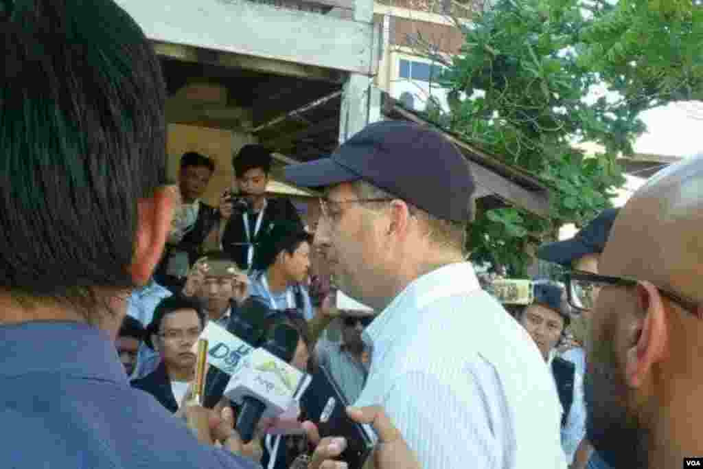 US Ambassador to Burma/Myanmar talking to reporters in Mandalay. Nov. 8th, 2015.
