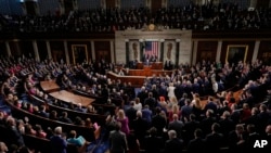 Prezident Tramp Kongress huzurida 