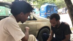 ካብ ዩኒቨርሲቲ መቐለ ተመሪቑ ኣብ ስራሕ ምጽራግ ሳእኒ ዝተዋፈረ ጻዕራም መንእሰይ