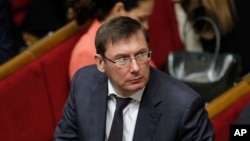 The head of the faction Poroshenko Bloc Party Yuri Lutsenko attends a parliamentary session in Kyiv, Ukraine, May 12, 2016.