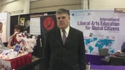 สัมภาษณ์นักวิชาการศึกษา ไบรอัน ฟิลลิปส์