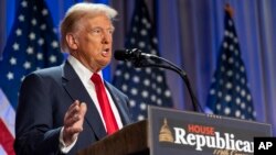 Le président élu Donald Trump s'exprime lors d'une réunion des républicains de la Chambre des représentants, le 13 novembre 2024, à Washington. AP / Alex Brandon