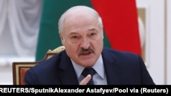Presiden Alexander Lukashenko melakukan penindakan keras terhadap para pembangkang politik di Belarus. 