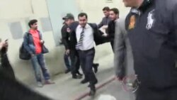 NİDA-nı dəstəkləyənlər – məhkəmənin qarşısında gərginlik