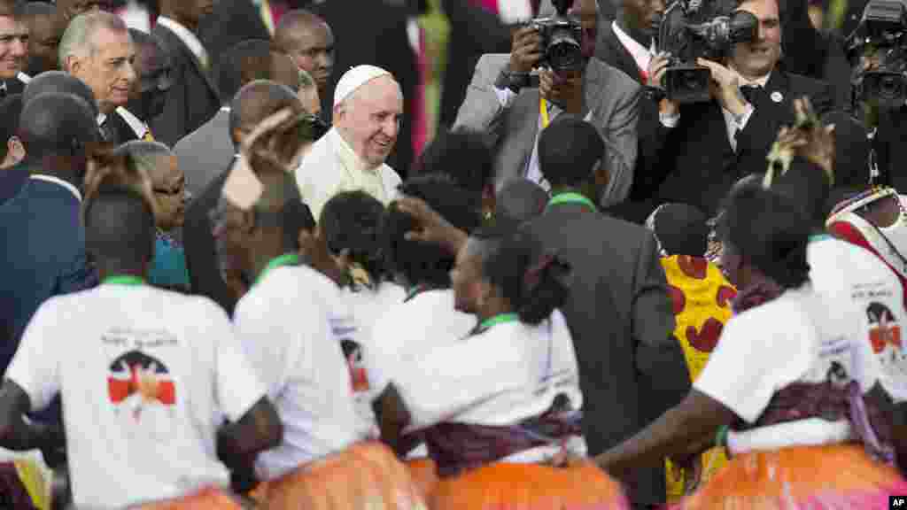 ምብጻሕ ርእሰ-ሊቃነ ጳጳሳት ካቶሊካዊት ቤተክርስትያን ሮማ ጳጳስ ፍራንሰስ አብ ኬንያ