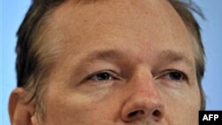 "ვიკილიკსის" დამაარსებელი ძებნილად გამოცხადდა