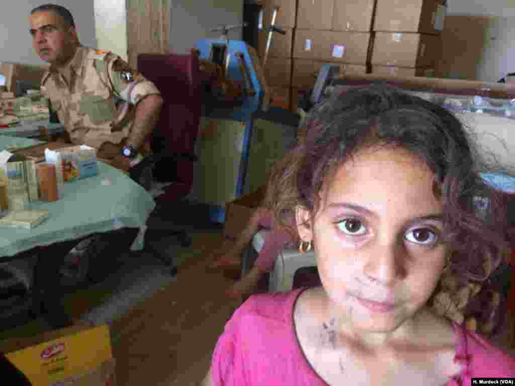 Ofishin Majalisar Dinkin Duniya mai kulla da yara kanana UNICEF ya ce yara fiya da dubu daya ne suka mutu sanadiyar rikicin IS a Iraqi inda inda aka kwashe shekaru uku ana fada aka kuma raunata mutum sama da dubu 1,300. Wadan adadi ne kadai da su suka sani a Mosul, Iraqi, Yuni 21, 2017. &nbsp;