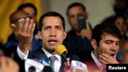 委内瑞拉反对党领袖瓜伊多2019年5月3日在委内瑞拉加拉加斯举行的新闻发布会上发表讲话，许多国家都承认他是该国正当的临时统治者。