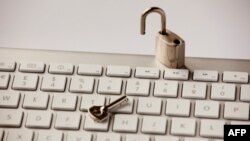 Xalqaro tashkilot: O’zbekiston internetni qattiqroq kuzatishga o’tdi