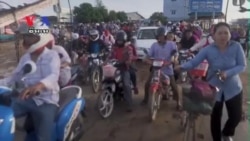 មេឃុំ​និង​ចៅ​សង្កាត់​ខ្មែរ​រាប់រយ​នាក់ ប្រឈមនឹង​ការបណ្តេញ​ចេញ​ពី​ការងារ​ក្រោយពី​កាន់តំណែង​បាន​តែ​ពីរ បីខែ