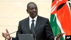 ប្រធានាធិបតី​កេនយ៉ា William Ruto ថ្លែង​អំឡុង​សន្និសីទ​កាសែត​រួម​ជាមួយ​សមភាគី​ជប៉ុននៅ​ទីក្រុង​តូក្យូ​កាលពីថ្ងៃព្រហស្បតិ៍កាលពី​ថ្ងៃ​ទី​៨ កុម្ភៈ ឆ្នាំ២០២៤។(AP Photo/Shuji Kajiyama, Pool)