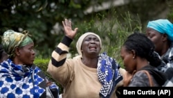 Wata Mary Italo take kukan rashin danta, a harinda al-Shabab ta kai Kenya cikin watan satumba.