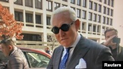 Roger Stone, mantan penasihat kampanye Presiden AS Donald Trump, setelah dinyatakan bersalah untuk beberapa tuduhan, di Pengadilan Negeri di Washington, 15 November 2019.