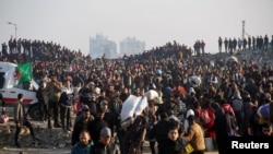 Wapalestina waliohama makazi yao kutokana na vita vya Israel na Hamas warejea makwao huko kaskazini mwa Gaza, Januari 27, 2025. Picha ya Reuters