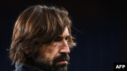 L'entraîneur italien de la Juventus, Andrea Pirlo, avant un match, le 13 décembre 2020 au stade Luigi-Ferraris de Gênes.
