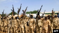 Anggota baru dari pasukan Departemen Kepolisian Gedaref menghadiri upacara kelulusan di Kota Gedaref, Sudan, pada 5 September 2024. (Foto: AFP)