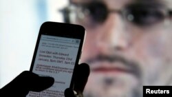 Edvard Snouden 23-yanvar kuni internet orqali "Twitter" foydalanuvchilari bilan muloqot o'tkazdi.