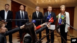 Učesnici mirovnih razgovora u Minsku u Belorusiji, 20. septembar 2014.