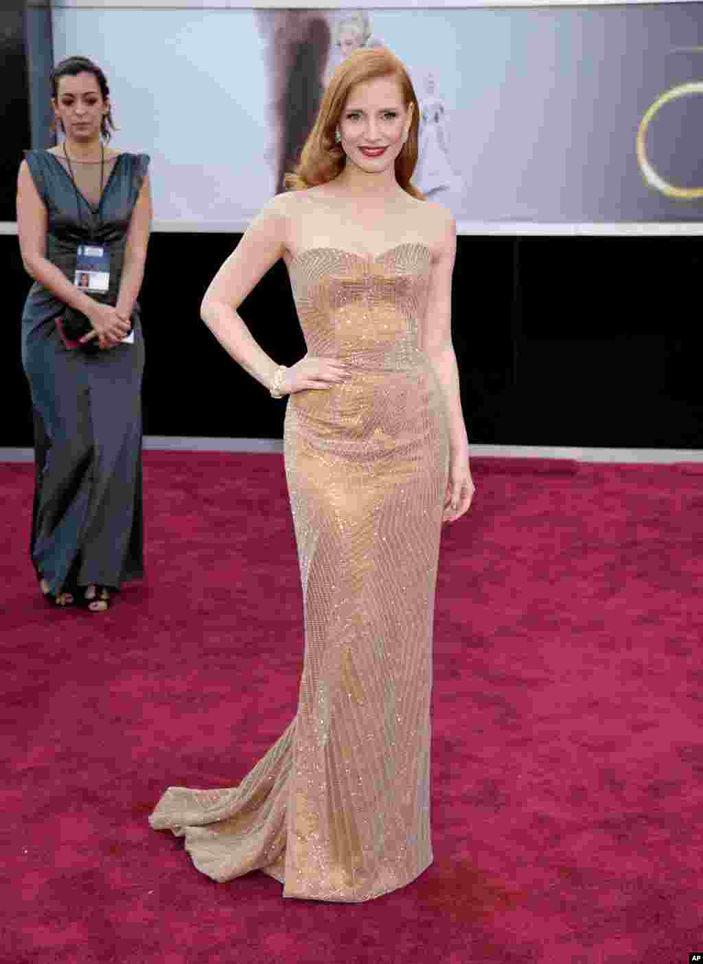 Aktris Jessica Chastain &nbsp;tiba di tempat penyelenggaraan Academy Awards ke-85 di Dolby Theatre, Los Angeles (24/2). 