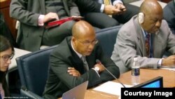 미 국무부의 로버트 우드 군축회담 특별대표가 19일 유엔총회 제1위원회 회의에서 북한 주장을 반박하고 있다.