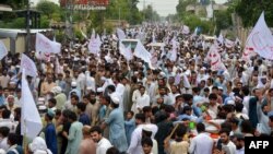 په بنو کې د امن غوښتنې احتجاجي غونډه