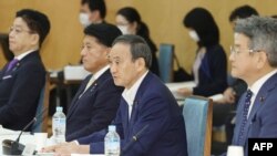 지난달 스가 요시히데 일본 총리가 도쿄에서 디지털 개혁에 대한 각료 회의를 주재하고 있다. 