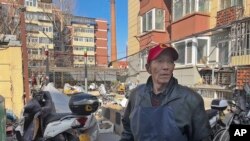 លោក​ Duan Shuangzhu អាយុ​៦៨ឆ្នាំ ជា​អ្នកប្រមូល​សំរាម​នៅ​ក្នុង​ទីក្រុងប៉េកាំង។