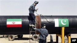 پاکستان میخواهد تا آخر دو سال آینده روزانه بیست و یک میلیون متر مکعب گاز از ایران وارد کند